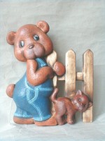 Medvěd a plot-P